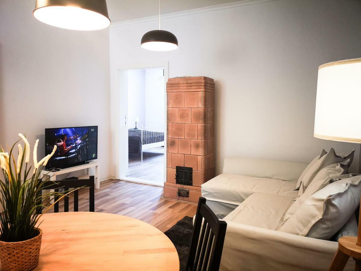 Filinhome Stefanovica Suite 8 Нови-Сад Экстерьер фото