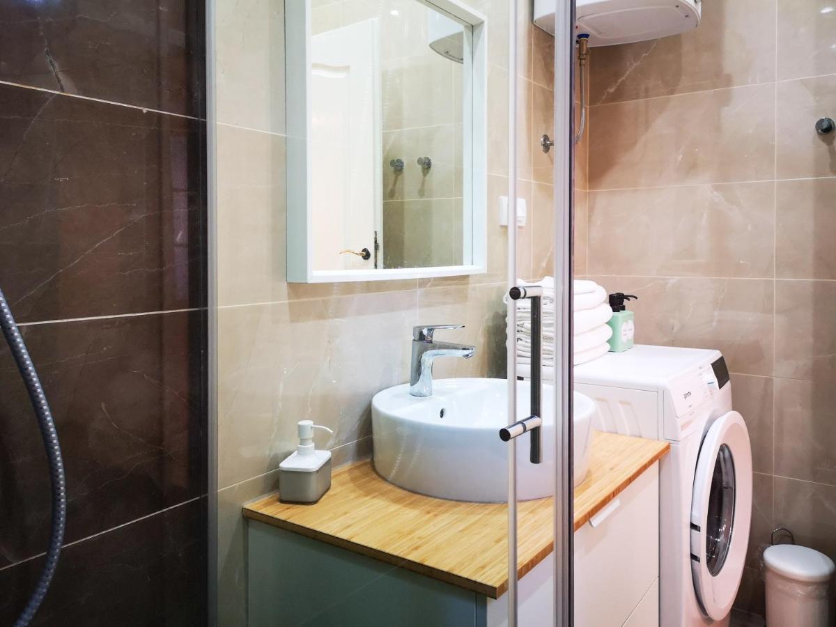 Filinhome Stefanovica Suite 8 Нови-Сад Экстерьер фото